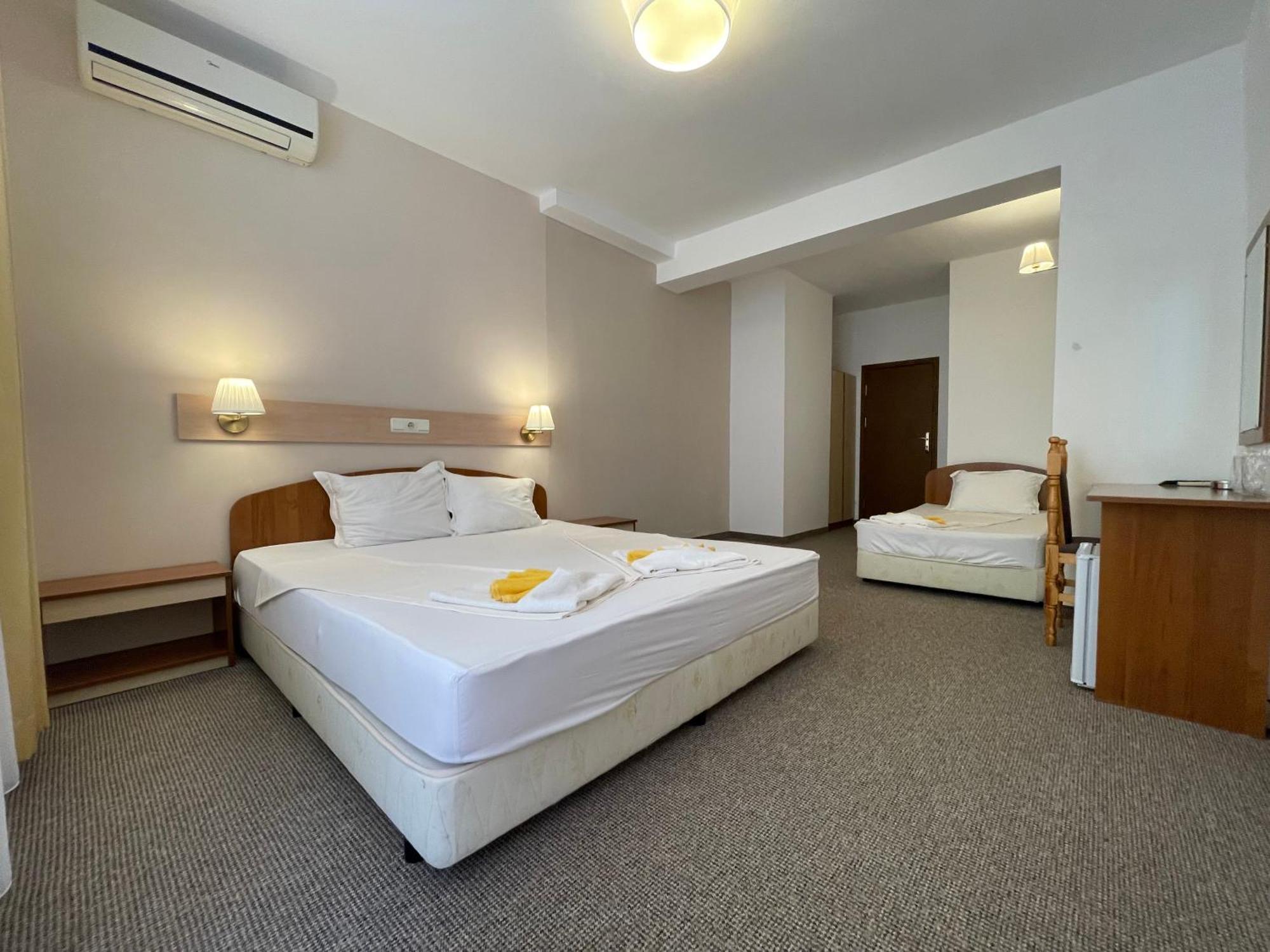 Alatoni Beach Hotel Sozopol Buitenkant foto