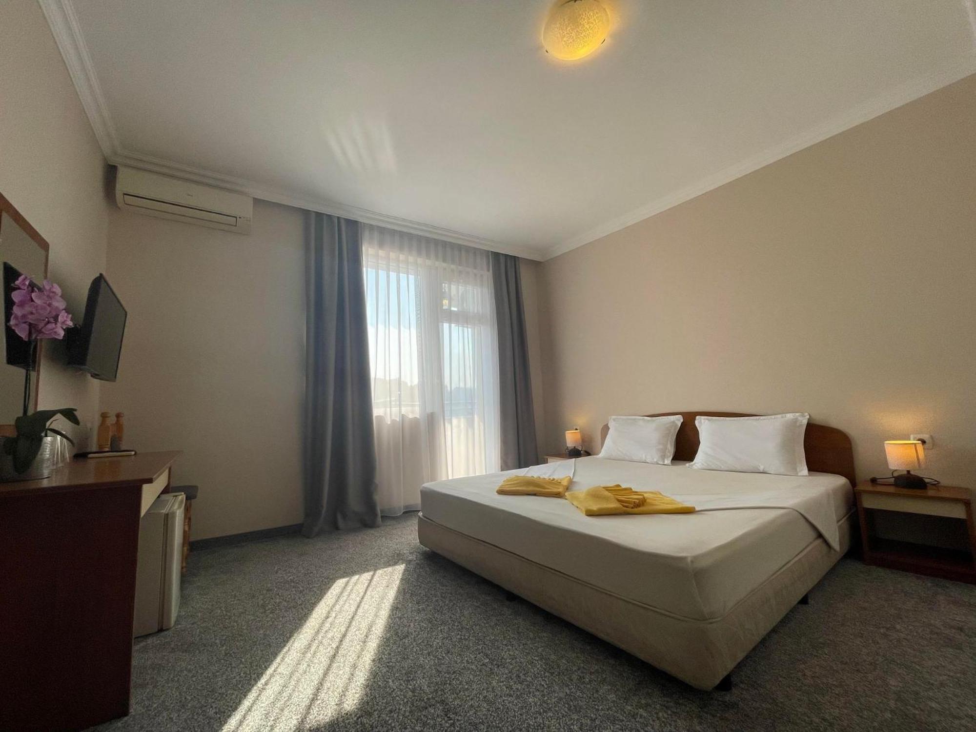 Alatoni Beach Hotel Sozopol Buitenkant foto