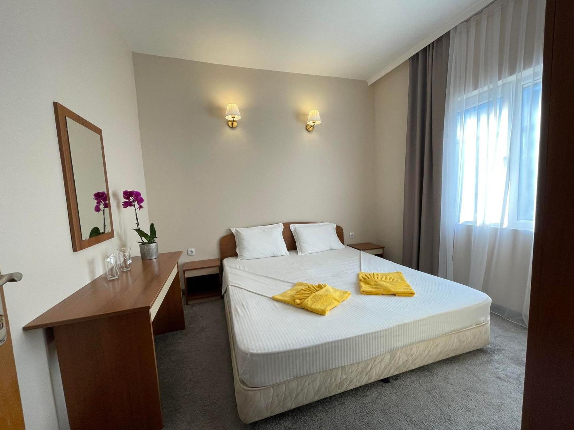 Alatoni Beach Hotel Sozopol Buitenkant foto